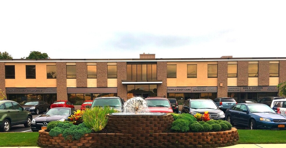 Primary Photo Of 207 Hallock Rd, Stony Brook Medical For Lease