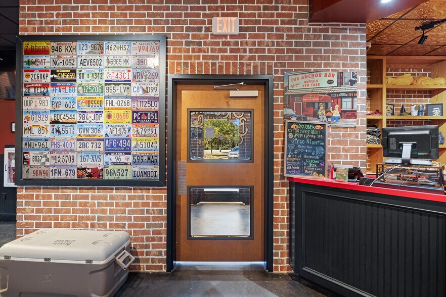 More Photos Of 620 Harvey Rd, College Station Restaurant For Sale