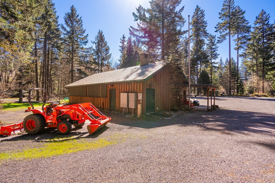More Photos Of 112 Bylin Rd, Stevenson Trailer Camper Park For Sale