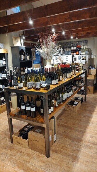 More Photos Of 135 Westboro Rd, North Grafton Storefront For Sale