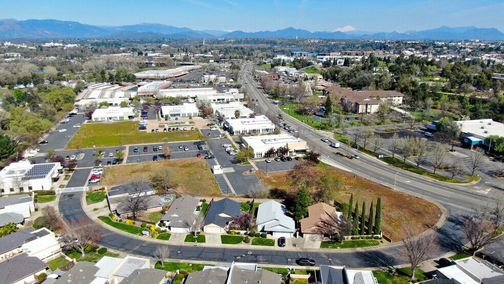 More Photos Of 390 Hartnell Ave, Redding Office For Lease