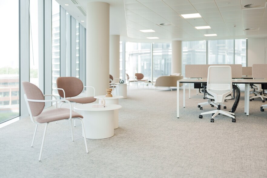 More Photos Of 80-100 Victoria St, London Office For Lease