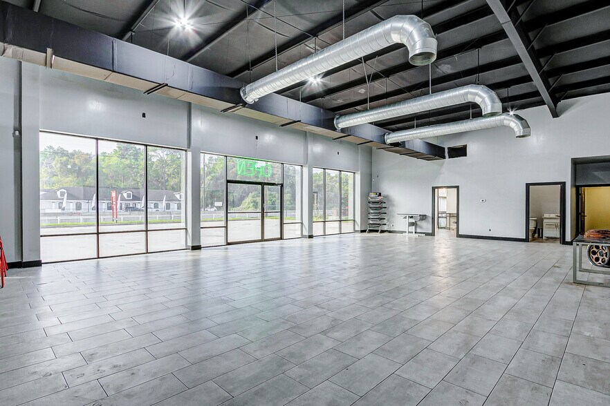 More Photos Of 3501 FM 1960 Rd E, Humble Warehouse For Sale