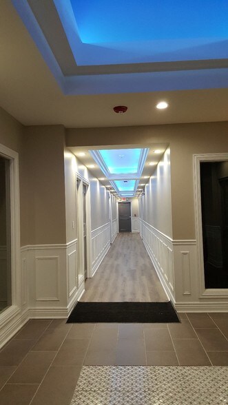 More Photos Of 257 N West Ave, Elmhurst Loft Creative Space For Lease