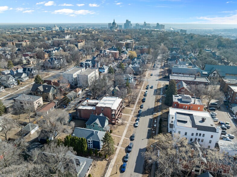 More Photos Of 583 Holly Ave, Saint Paul Apartments For Sale