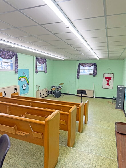More Photos Of 2201 E Prairie St, Decatur Religious Facility For Sale