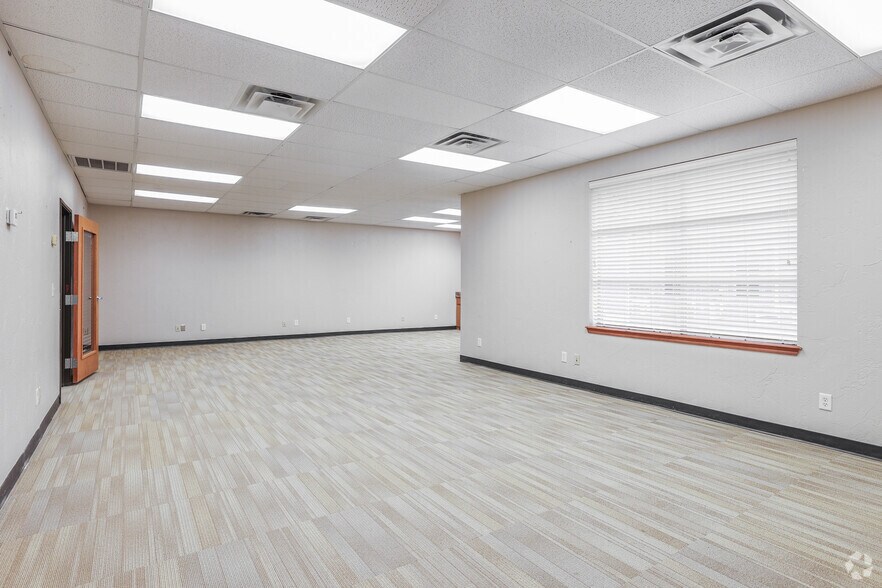 More Photos Of 3000 S Berry Rd, Norman Medical For Sale