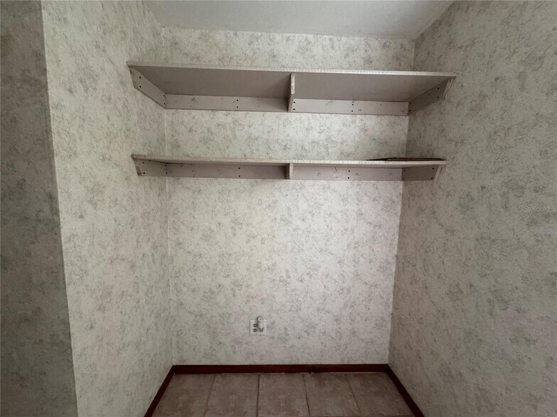 More Photos Of 225 N Scenic Hwy, Frostproof Office For Sale