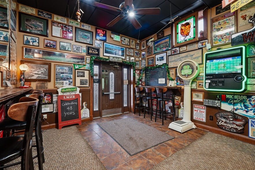 More Photos Of 212 20th St, Huntington Storefront Retail Residential For Sale