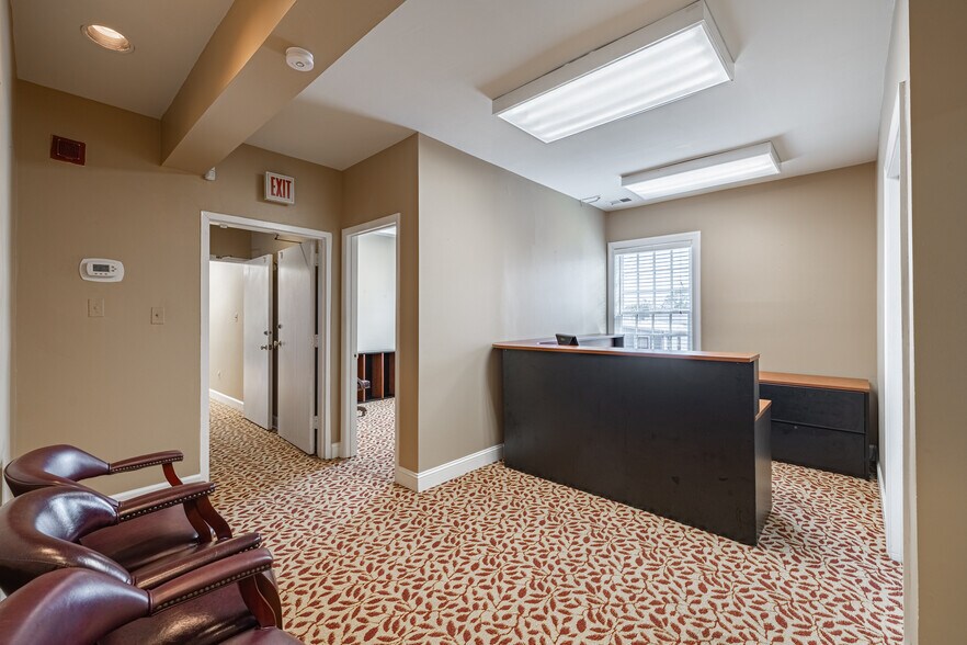More Photos Of 223-225 N Washington St, Alexandria Office For Lease