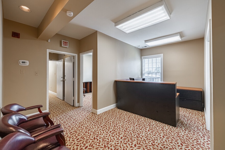 More Photos Of 223-225 N Washington St, Alexandria Office For Lease