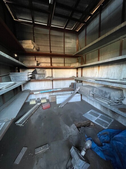 More Photos Of 2426 E 4th St, Los Angeles Freestanding For Sale