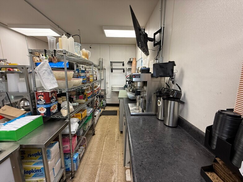 More Photos Of 2244 Wilmington Pike, Dayton Fast Food For Sale