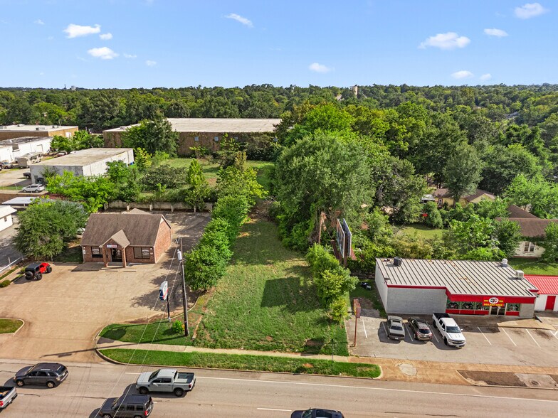 More Photos Of 918 Front St, Tyler Land For Sale