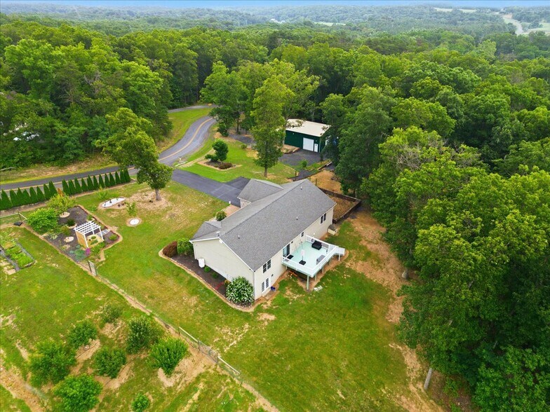 More Photos Of 1309 Redland Rd, Cross Junction Winery Vineyard For Sale