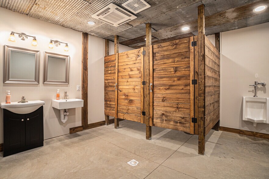 More Photos Of 15165 Main St, Buchanan Theater Concert Hall For Sale