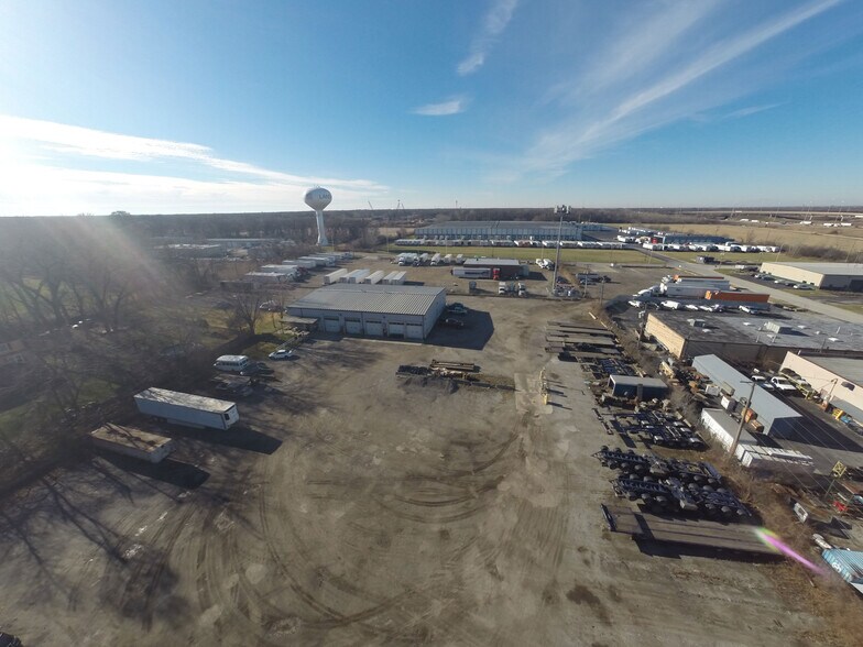More Photos Of 17735 Chappel Ave, Lansing Industrial For Sale
