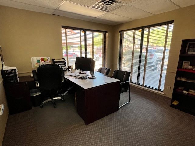 More Photos Of 4416 74th St, Lubbock Office For Sale