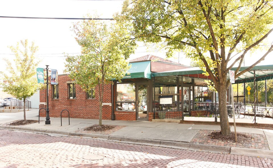 Primary Photo Of 300 Detroit St, Ann Arbor Restaurant For Sale