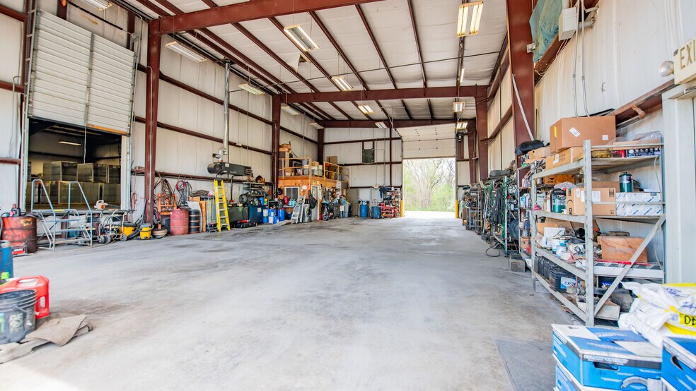 More Photos Of 4335 Paradise Dr, Watsontown Warehouse For Sale