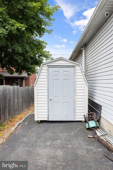 More Photos Of 140 S Market St, Elysburg Office For Sale