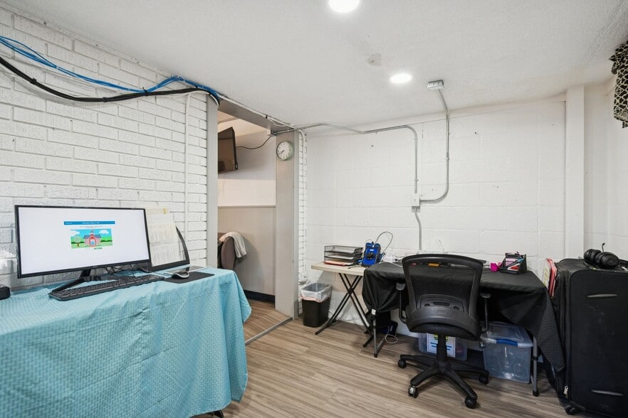 More Photos Of 302 Chimes View Dr, South Ogden Daycare Center For Sale