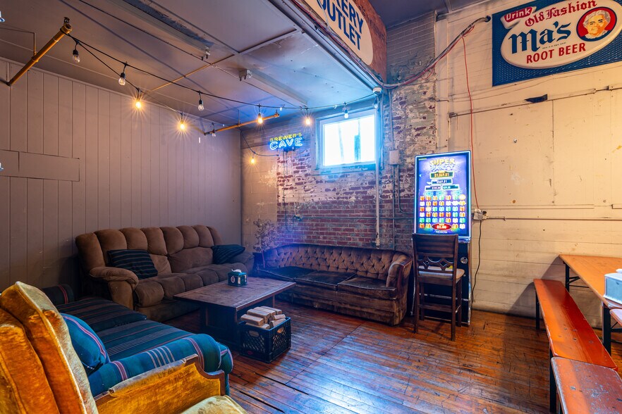 More Photos Of 328 W Front St, Berwick Restaurant For Sale