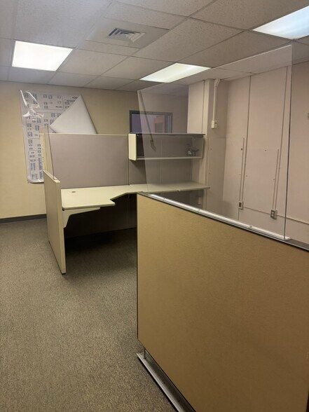 More Photos Of 6810 SE Dwight St, Topeka Industrial For Sale