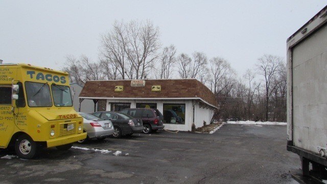 More Photos Of 2413 Plainfield Rd, Joliet General Retail For Sale