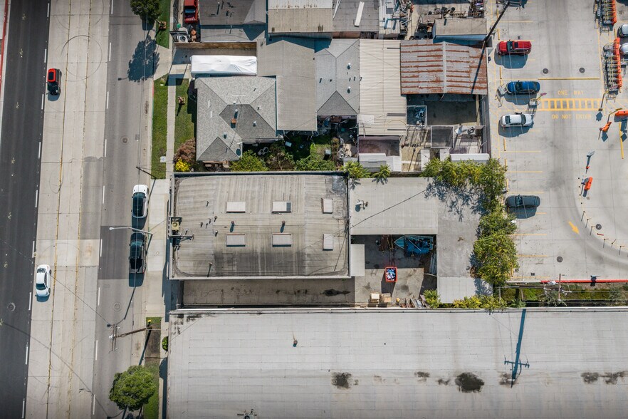 More Photos Of 16301 S Broadway St, Gardena Service For Sale