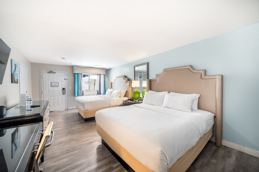 More Photos Of 1404 N Coast Hwy, Laguna Beach Hotel For Sale