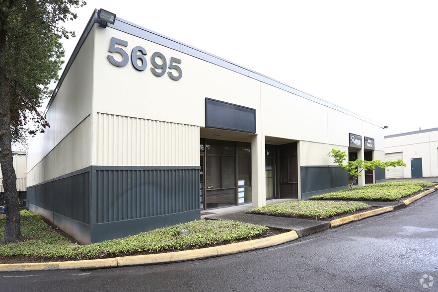 More Photos Of 5699 SE International Way, Milwaukie Warehouse For Lease
