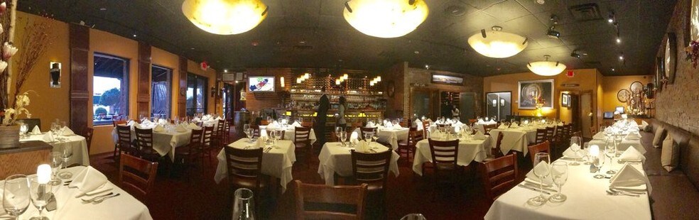 More Photos Of 14543 Memorial Dr, Houston Restaurant For Lease
