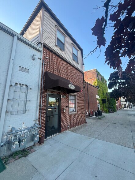 More Photos Of 223 Huron Ave, Port Huron Storefront Retail Residential For Sale