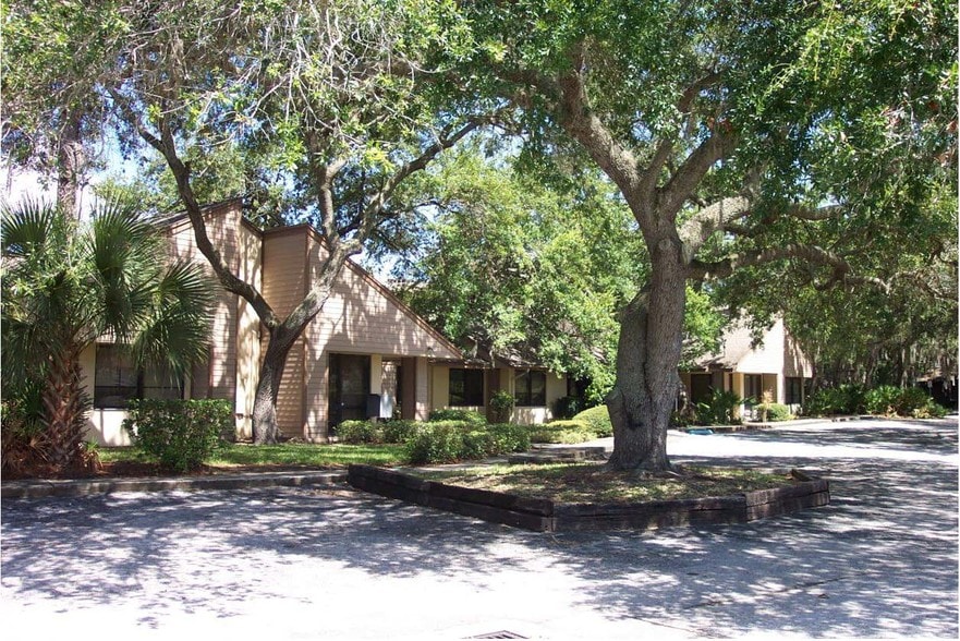 Primary Photo Of 2430 Estancia Blvd, Clearwater Office For Lease