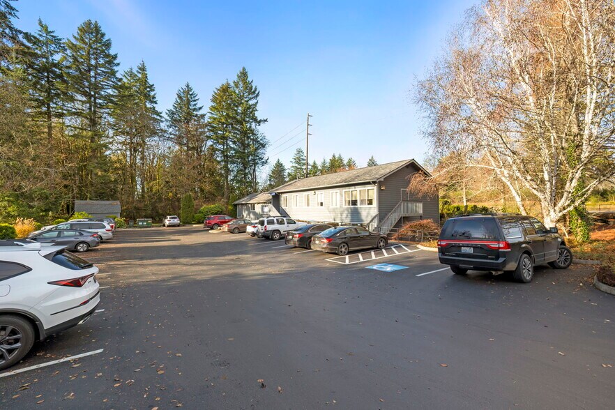 More Photos Of 104 Tremont Ave, Port Orchard Medical For Sale
