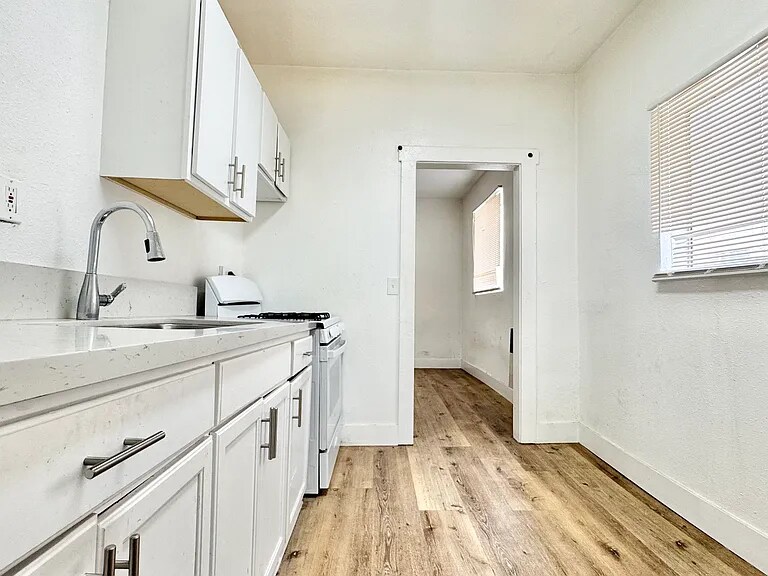 More Photos Of 410 Witmer St, Los Angeles Apartments For Sale