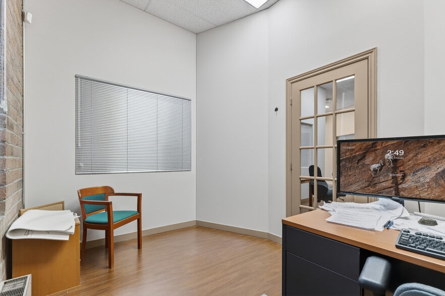 More Photos Of 1558 Rue Viel, Montréal Office For Sale