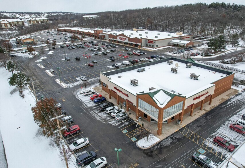 More Photos Of 701 Meadowbrook Rd, Waukesha Storefront For Lease