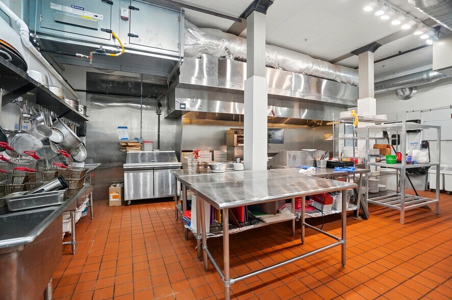 More Photos Of 109 N Hayne St, Monroe Apartments For Sale