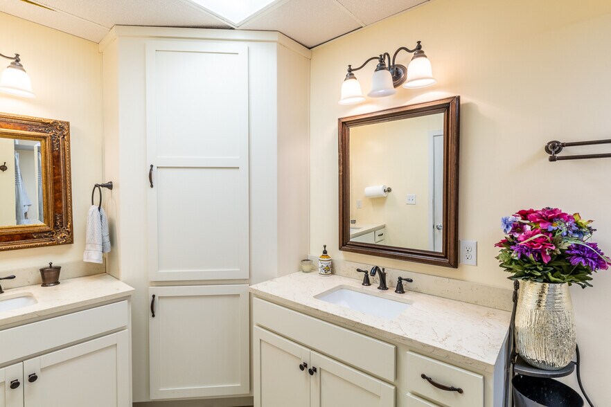 More Photos Of 1410 Incarnation Dr, Charlottesville Medical For Sale