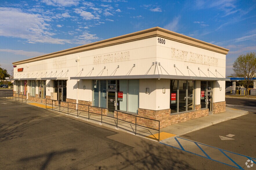 More Photos Of 1800 23rd St, Bakersfield General Retail For Sale