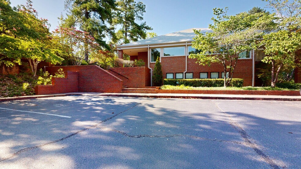 More Photos Of 219 W Millbrook Rd, Raleigh Medical For Lease