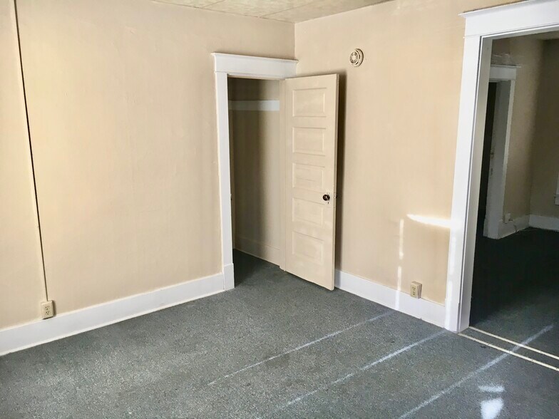 More Photos Of 204 W 15th St, Pueblo Apartments For Sale