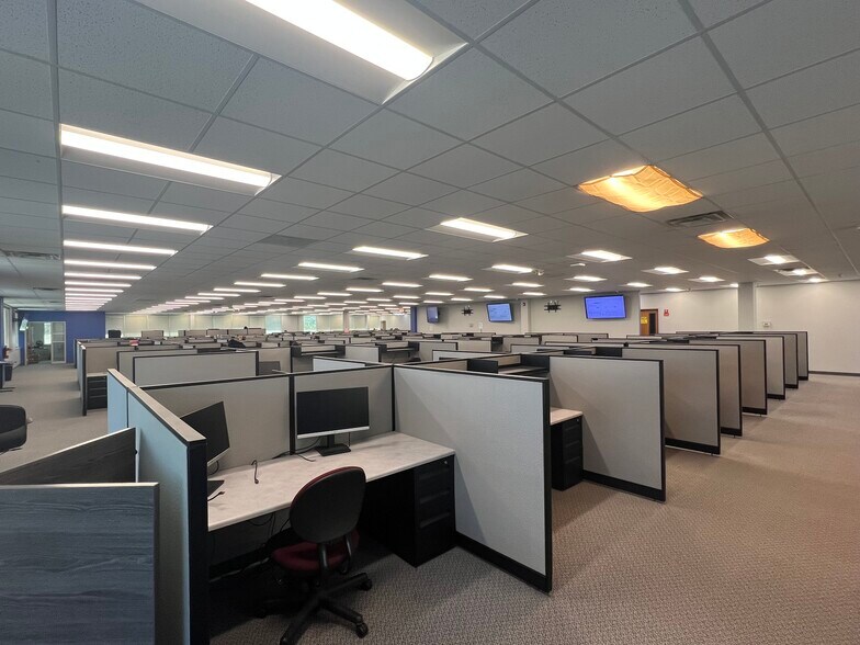 More Photos Of 1460 NW Vivion Rd, Kansas City Unknown For Lease