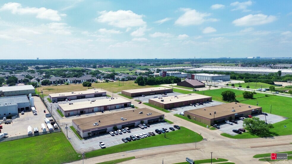 Primary Photo Of 2601-2621 Aero Dr, Grand Prairie Unknown For Lease