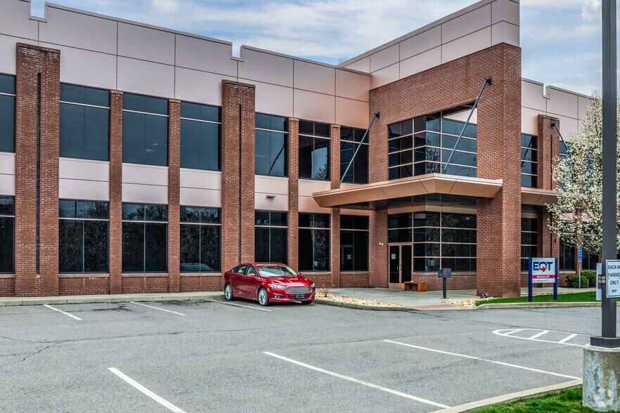 More Photos Of 400 Woodcliff Dr, Canonsburg Office For Sale