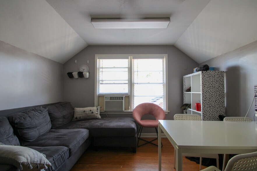 More Photos Of 143 Chenoweth Ln, Louisville Freestanding For Lease