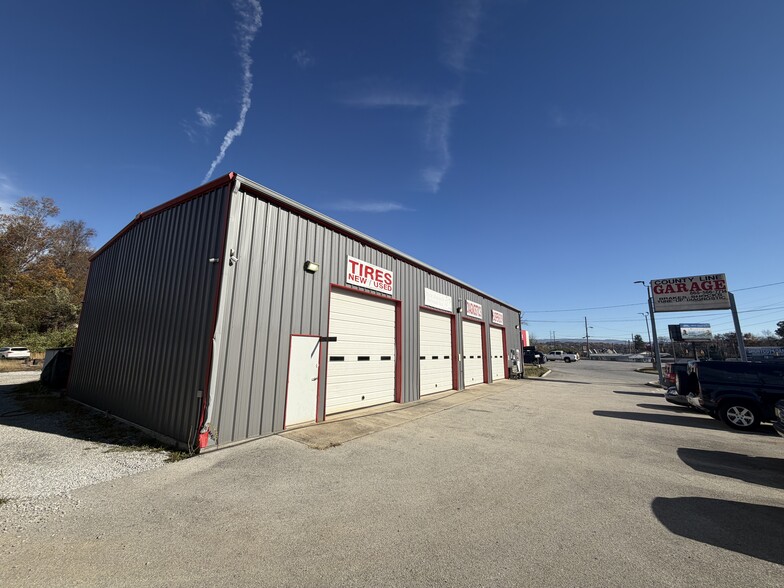 More Photos Of 10092 Chapman Hwy, Seymour Industrial For Sale