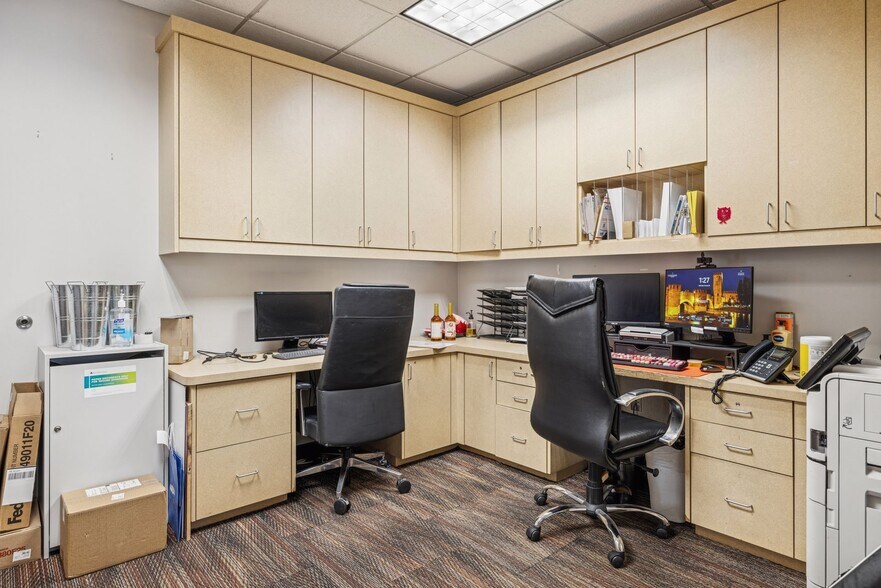 More Photos Of 3340 Sherman Ct, Eagan Medical For Sale